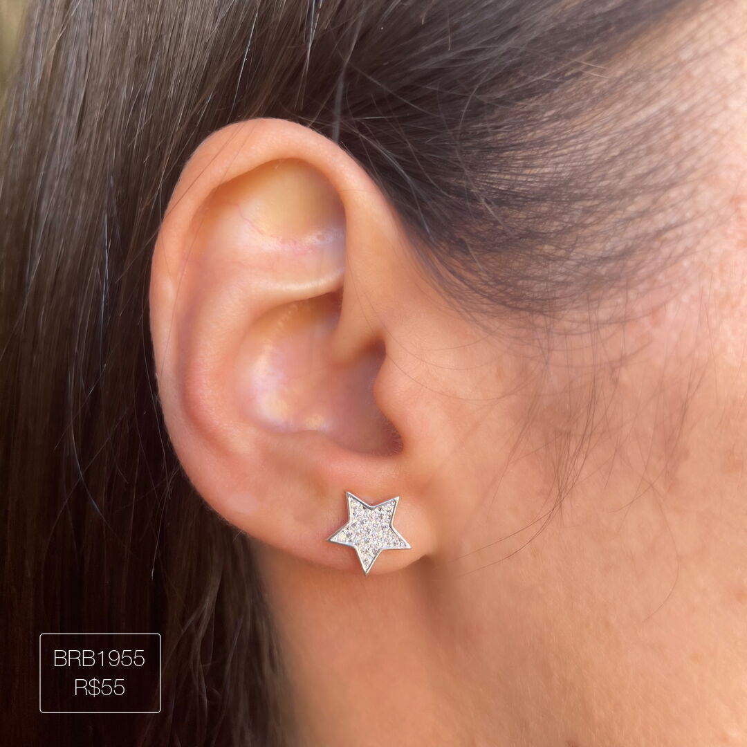 Brinco Delicado Estrela Cravejado Cristal Prateado